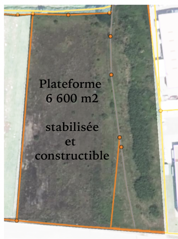 A VENDRE TERRAIN - MACON EST