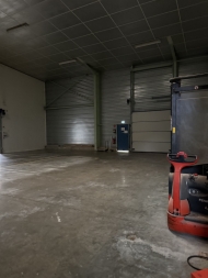 A VENDRE - PLEINE DE L'AIN - LOCAL INDUSTRIEL