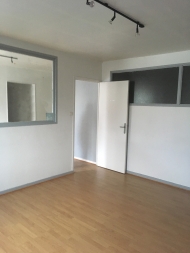 A LOUER. - MACON SUD - BUREAUX